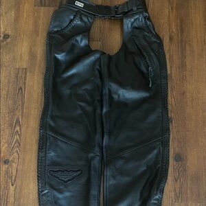 Harley Davidson Willie G Premium Men’s Chaps  EUC​​​​​​​​​